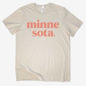 NEW💕MINNESOTA the “Stillwater” tee Heathered-tan unisex small